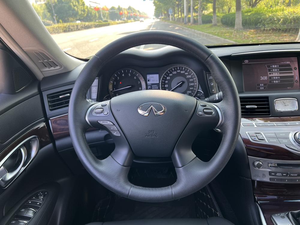 Infiniti Infiniti Q70