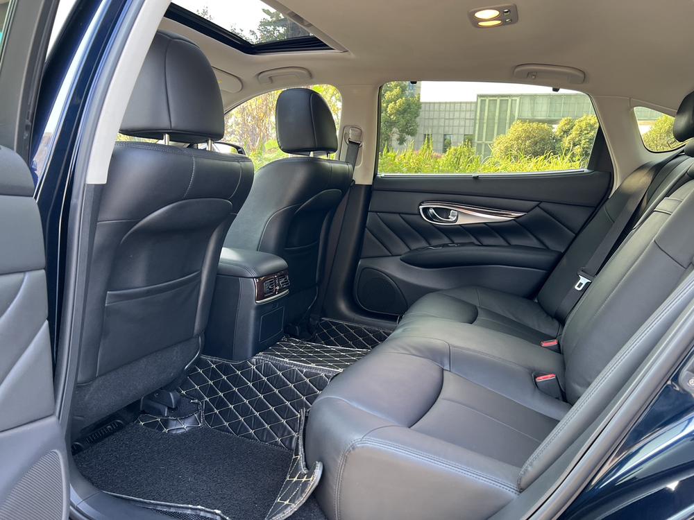 Infiniti Infiniti Q70