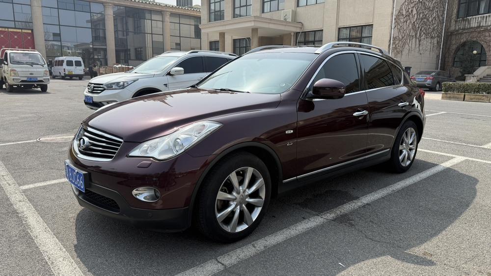 Infiniti Infiniti QX50 (Import)