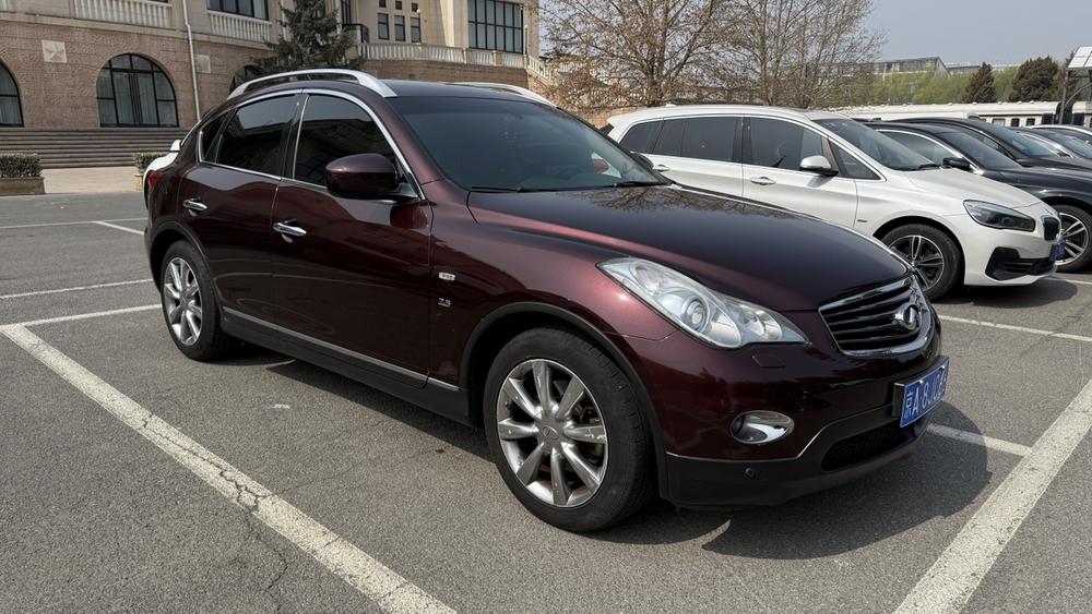 Infiniti Infiniti QX50 (Import)