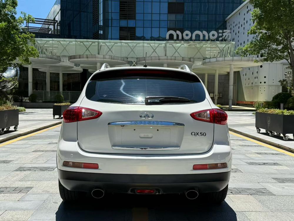 Infiniti Infiniti QX50 (Import)
