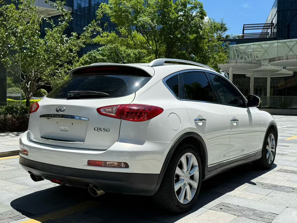 Infiniti Infiniti QX50 (Import)