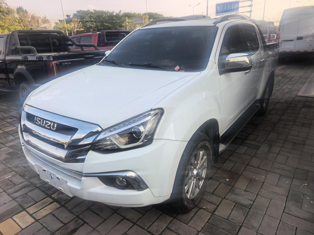 Isuzu D-MAX