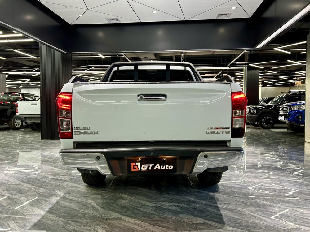 Isuzu D-MAX