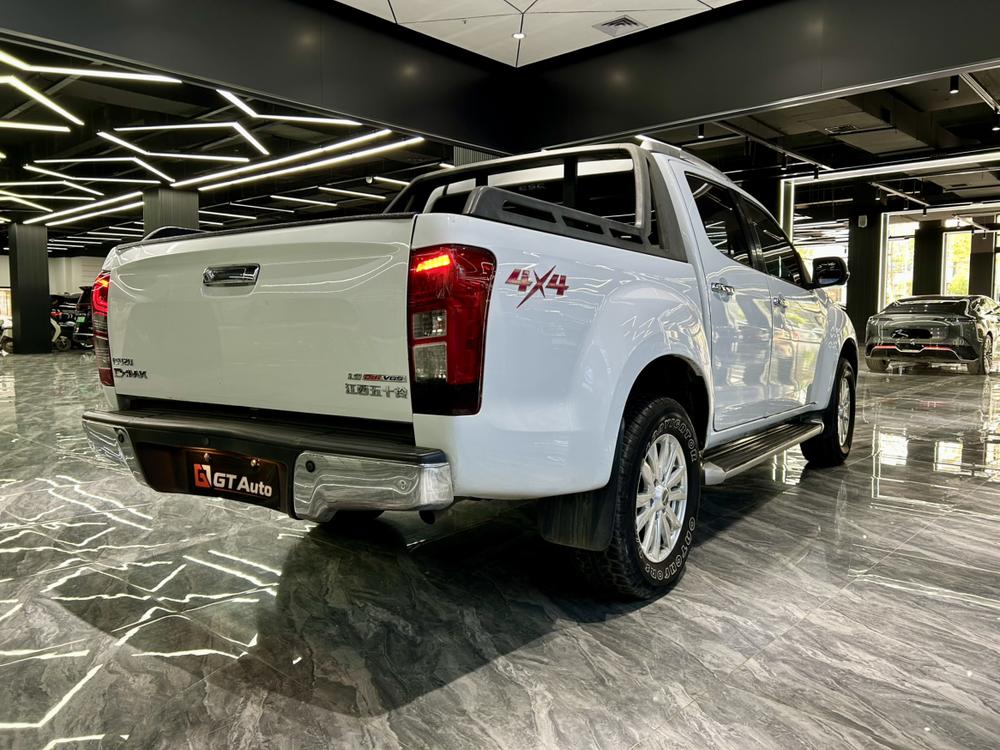 Isuzu D-MAX