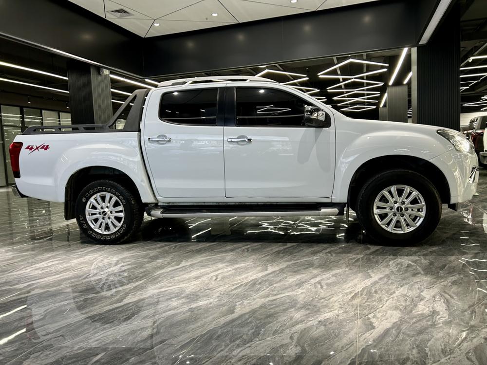 Isuzu D-MAX