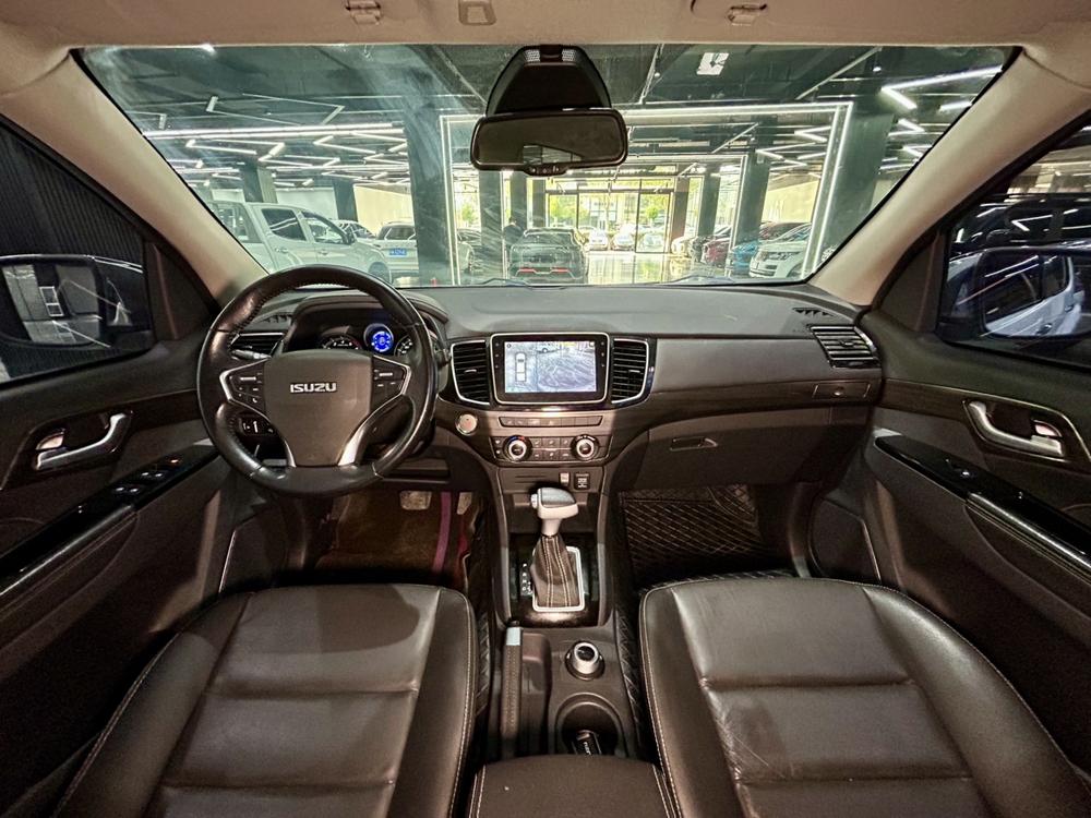 Isuzu D-MAX