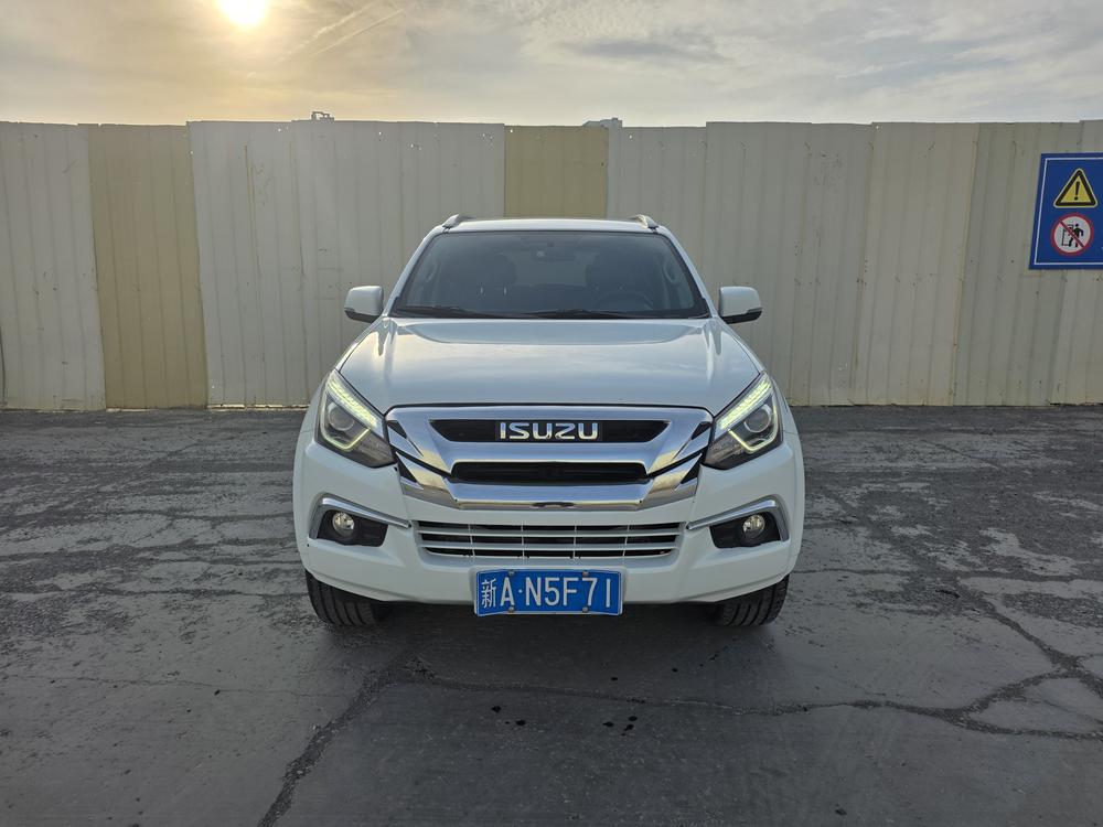 Isuzu mu-X