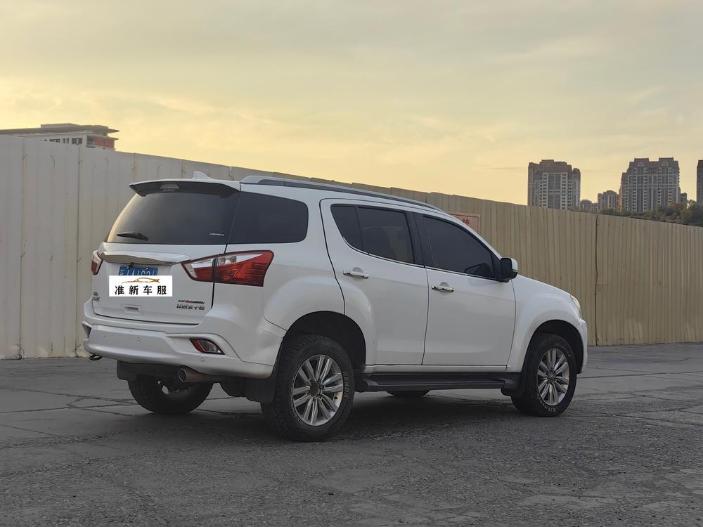 Isuzu mu-X