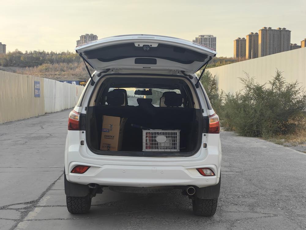 Isuzu mu-X