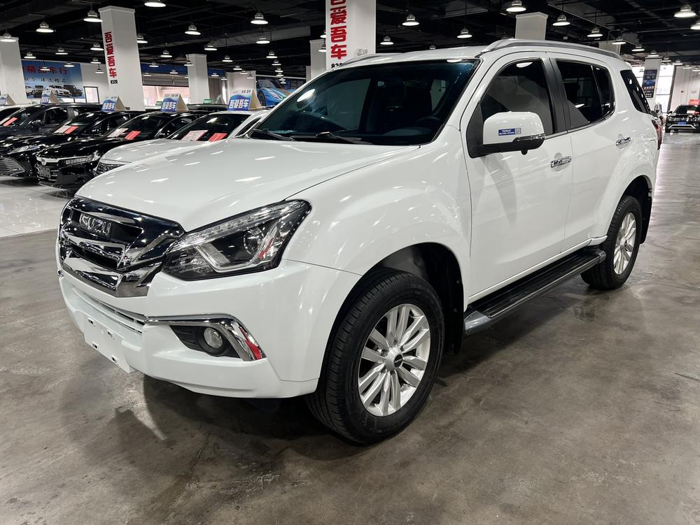 Isuzu mu-X