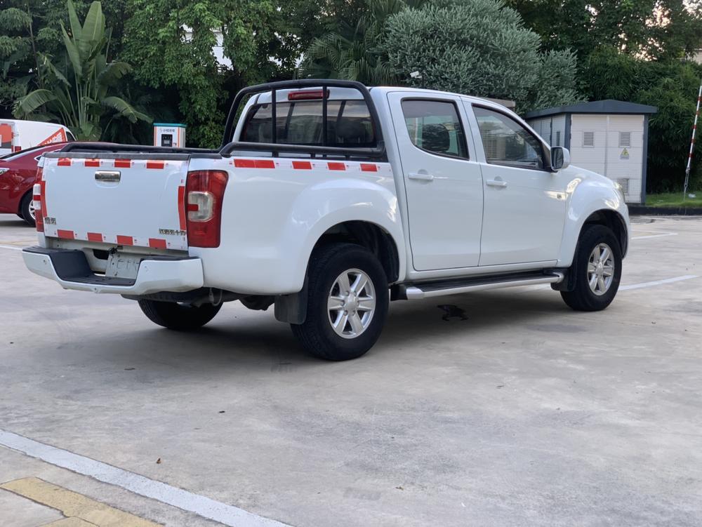 Isuzu RE-MAX Ruimai