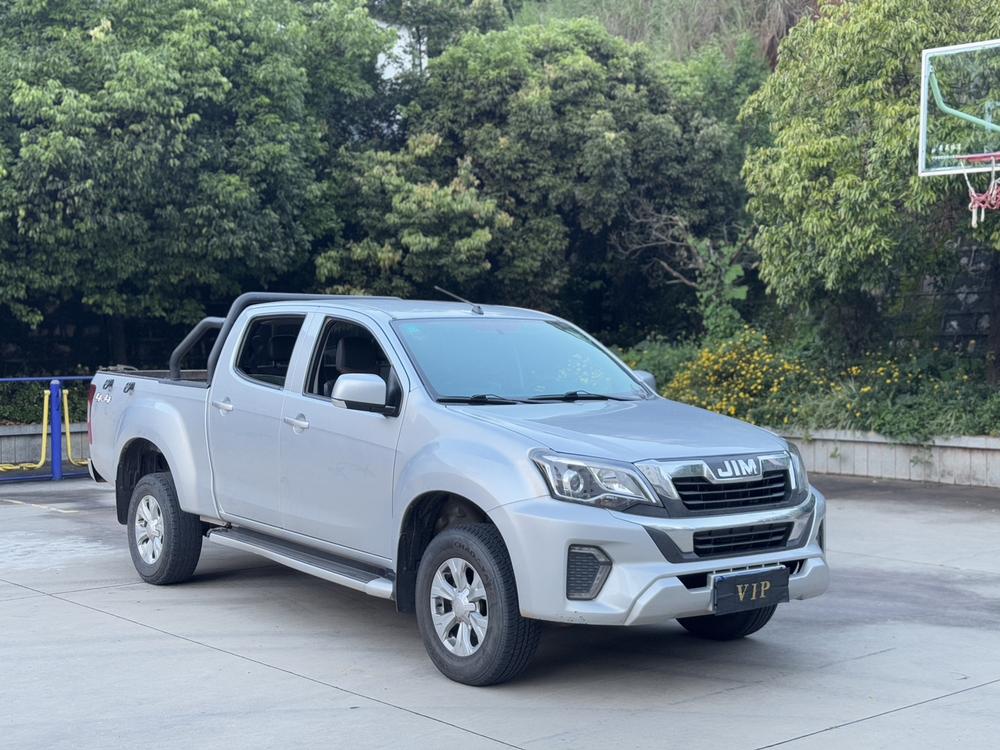 Isuzu RE-MAX Ruimai