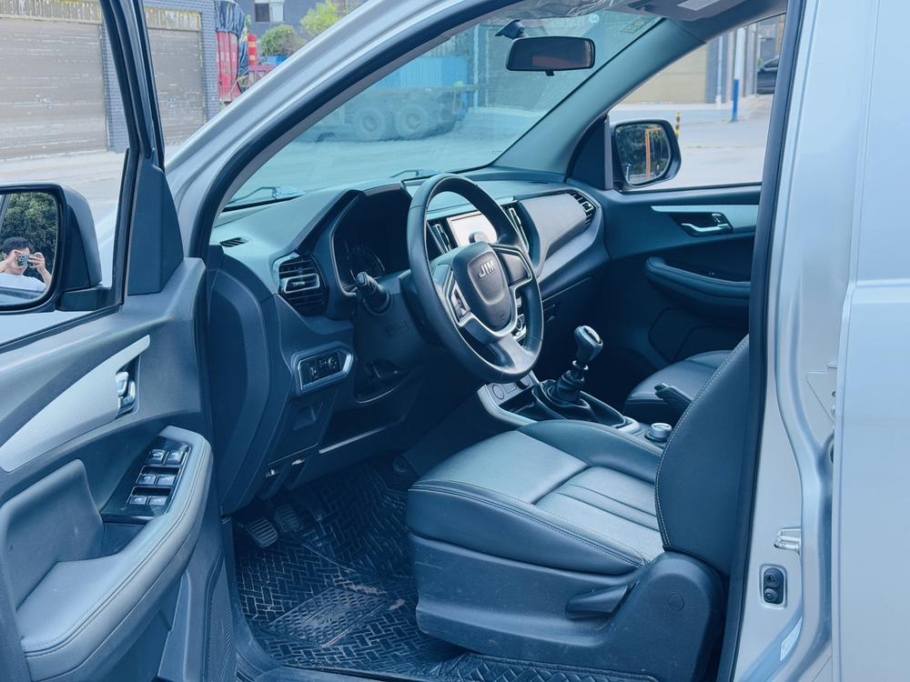 Isuzu RE-MAX Ruimai