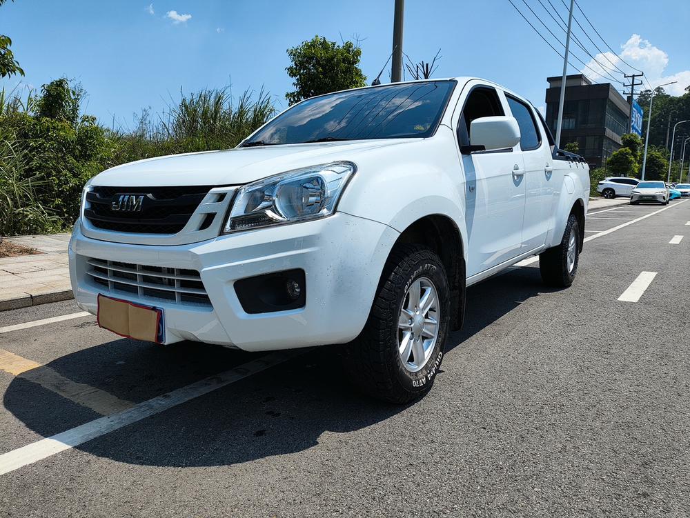 Isuzu RE-MAX Ruimai
