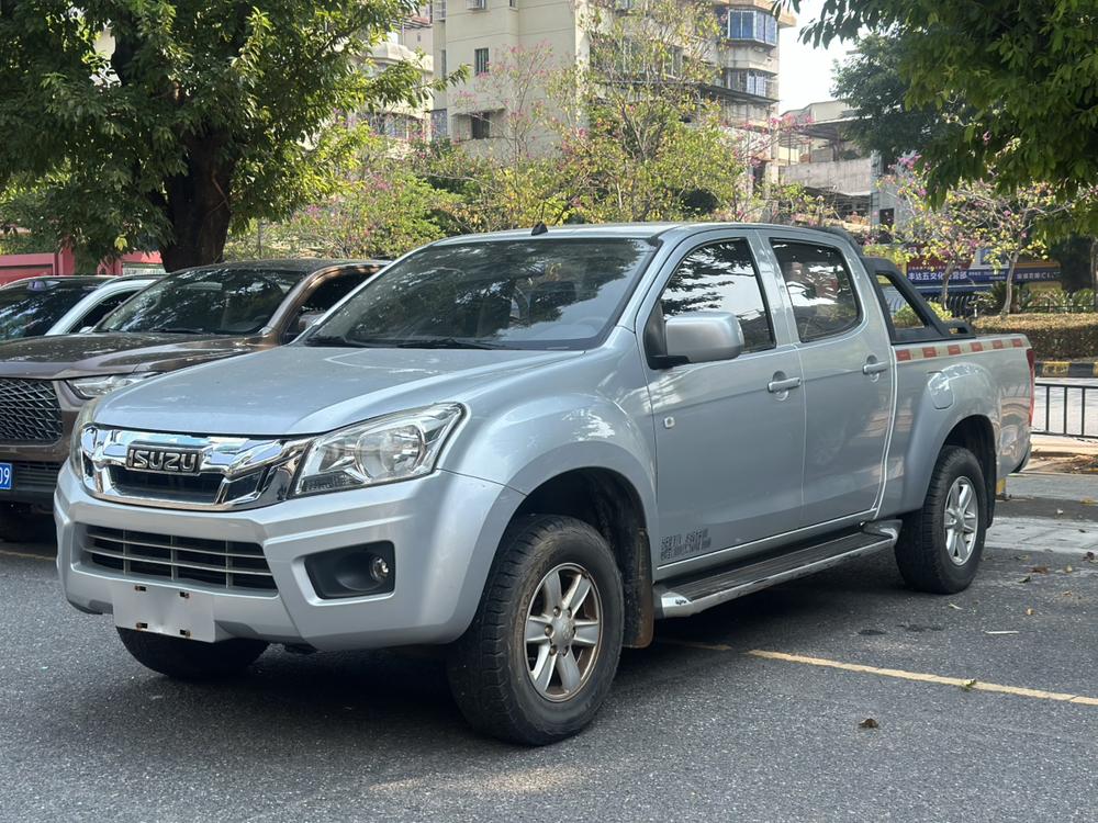Isuzu RE-MAX Ruimai