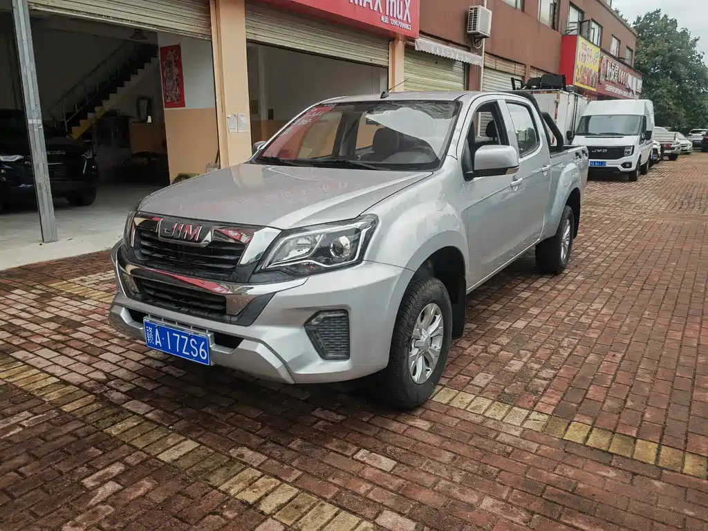 Isuzu RE-MAX Ruimai