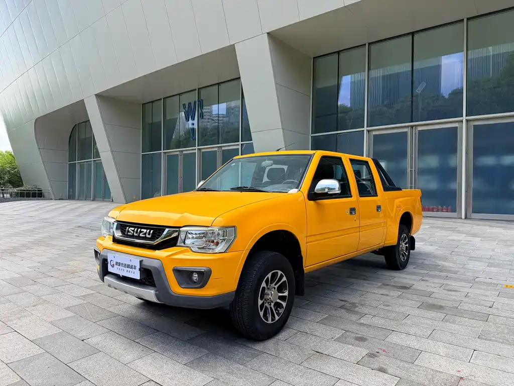 Isuzu T17
