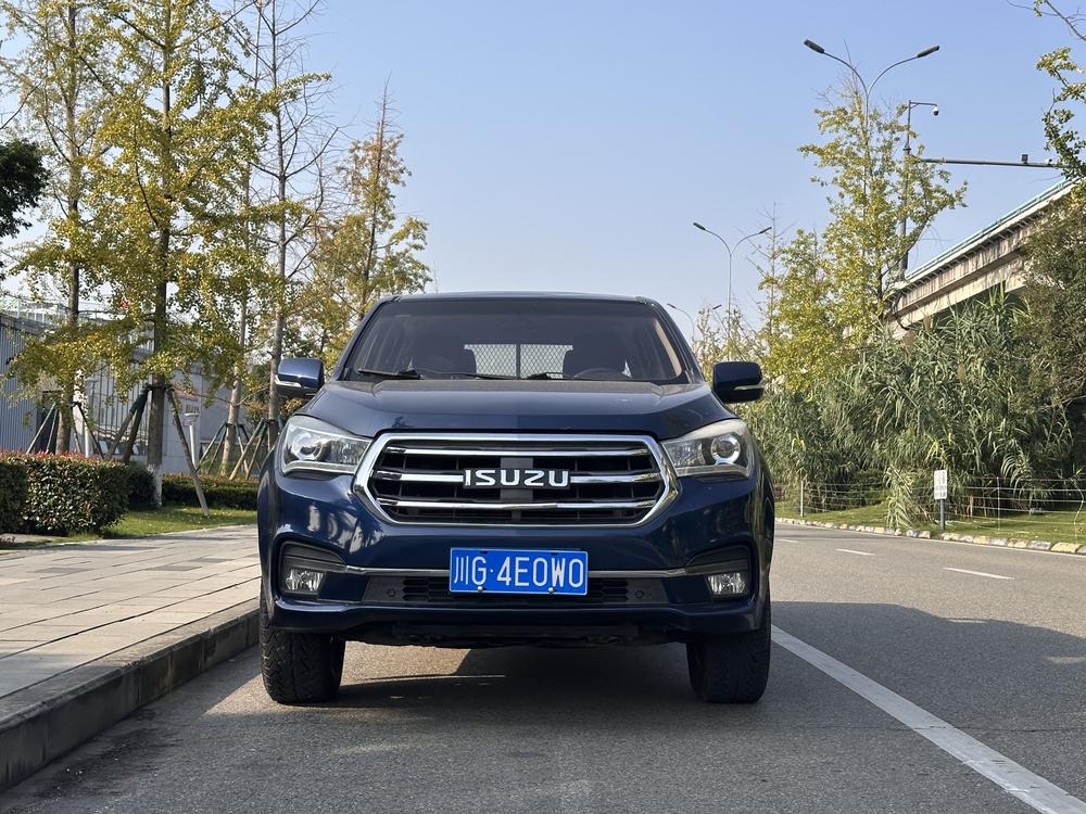 Isuzu TAGA Daka