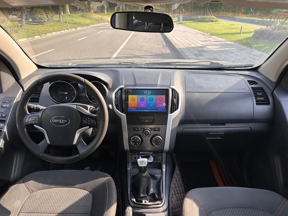 Isuzu TAGA Daka