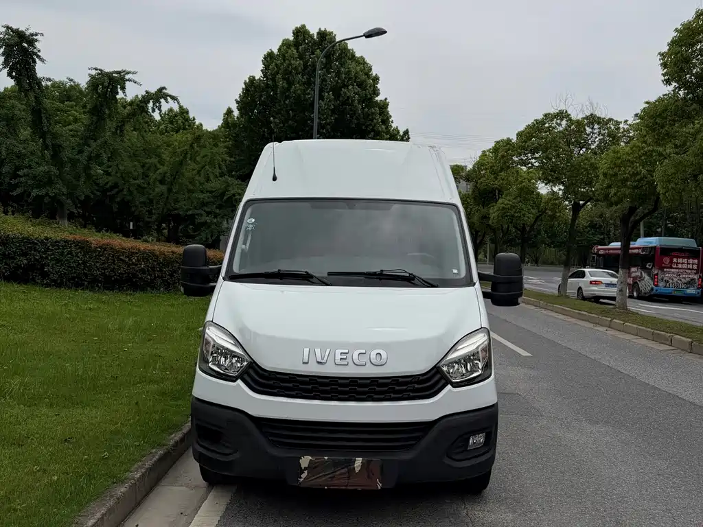 IVECO Ousheng