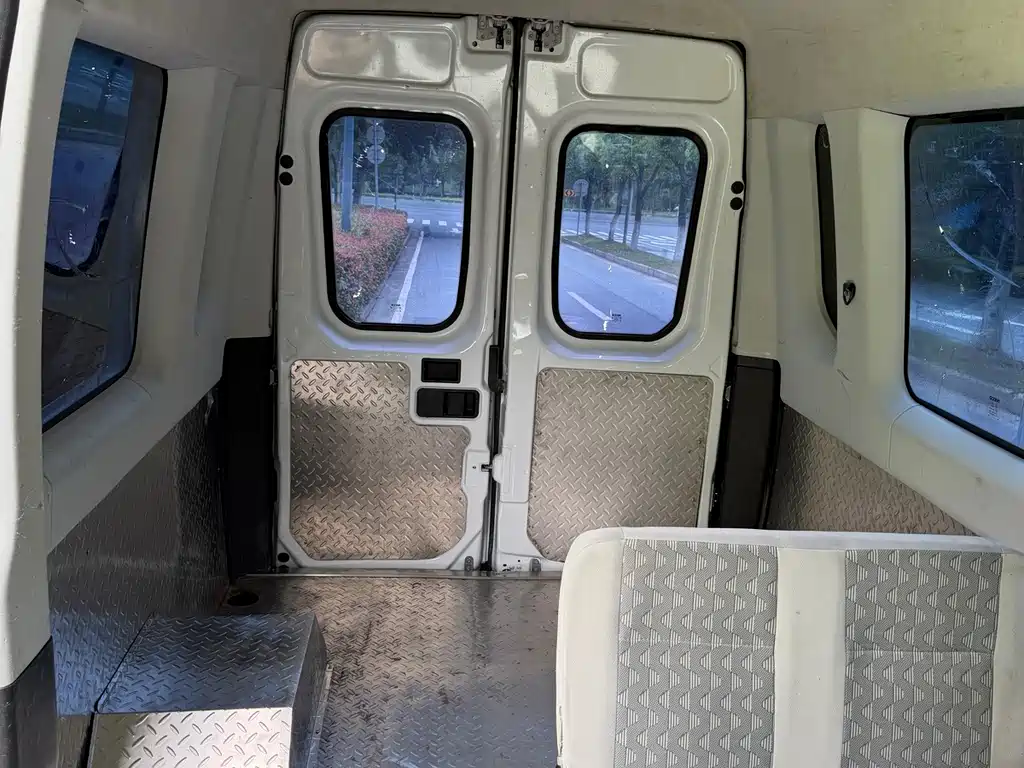 IVECO Ousheng