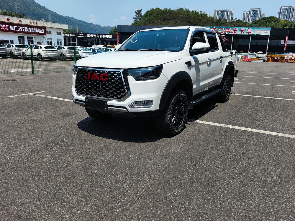 JAC Group JAC T8
