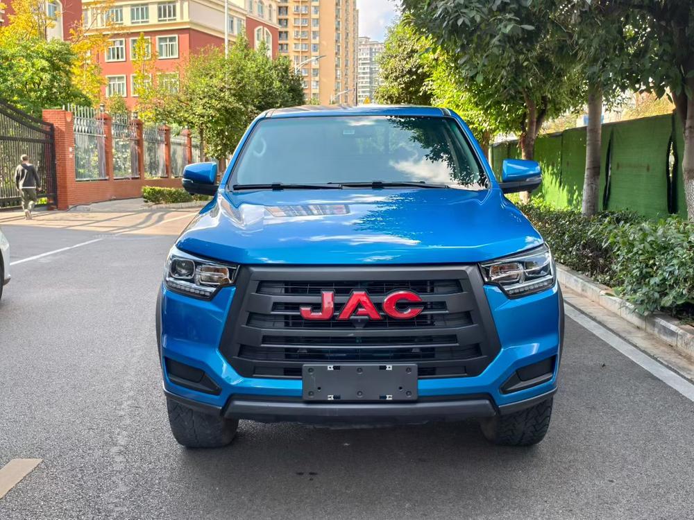 JAC Group JAC T8