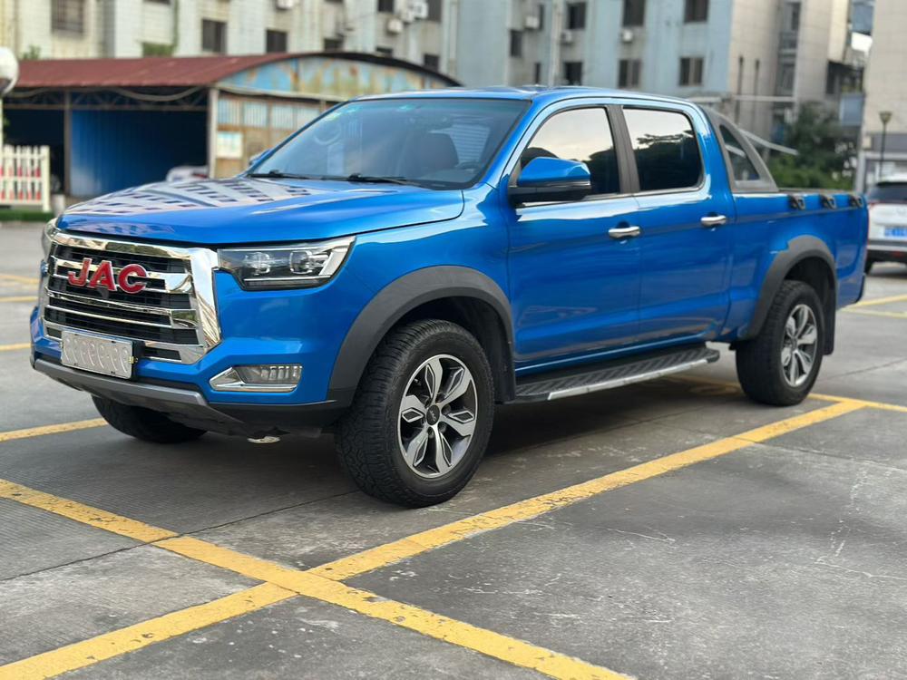 JAC Group JAC T8