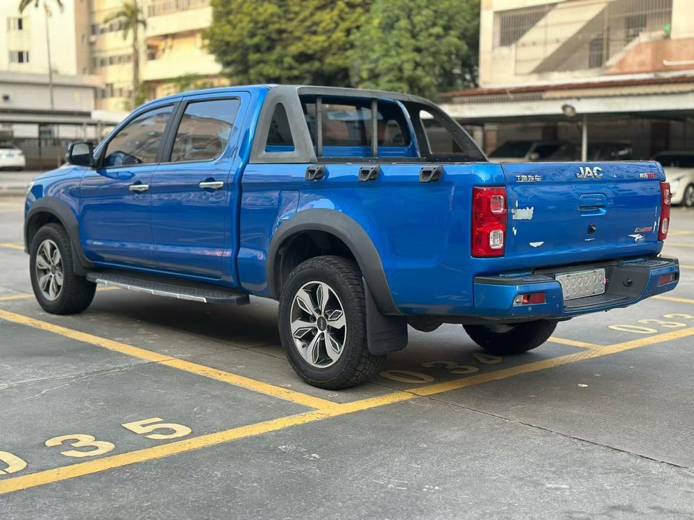 JAC Group JAC T8