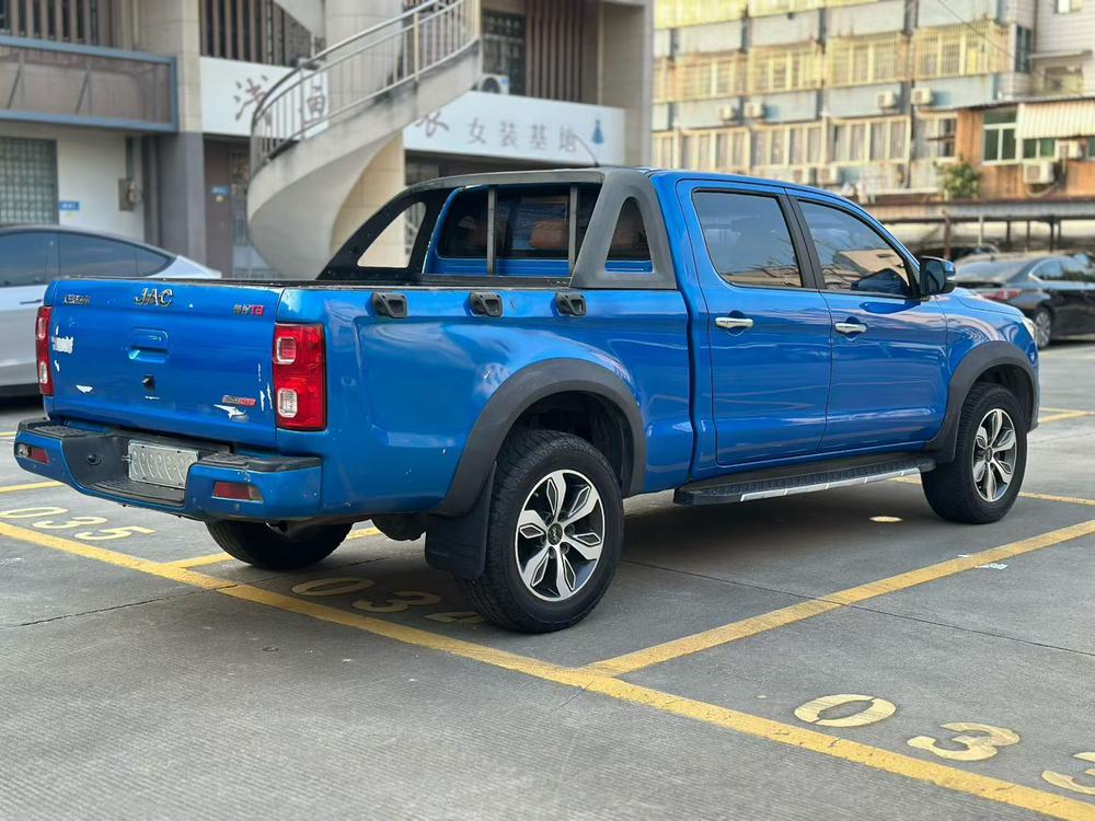 JAC Group JAC T8