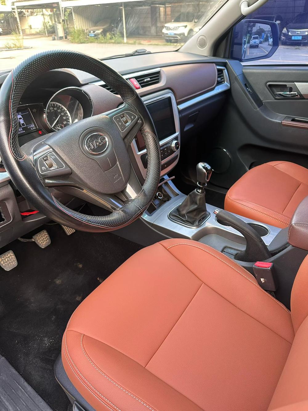 JAC Group JAC T8