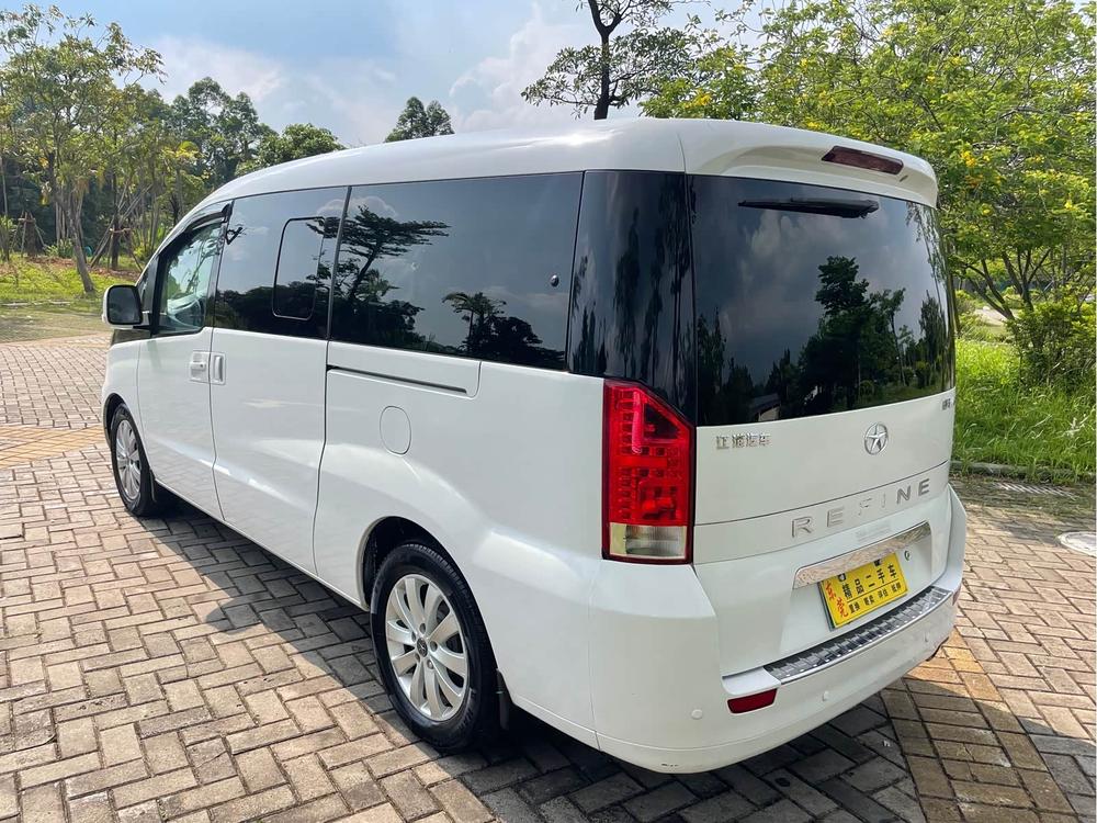 JAC Group Refine M5
