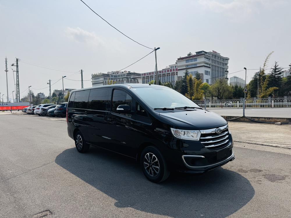 JAC Refine Refine M3