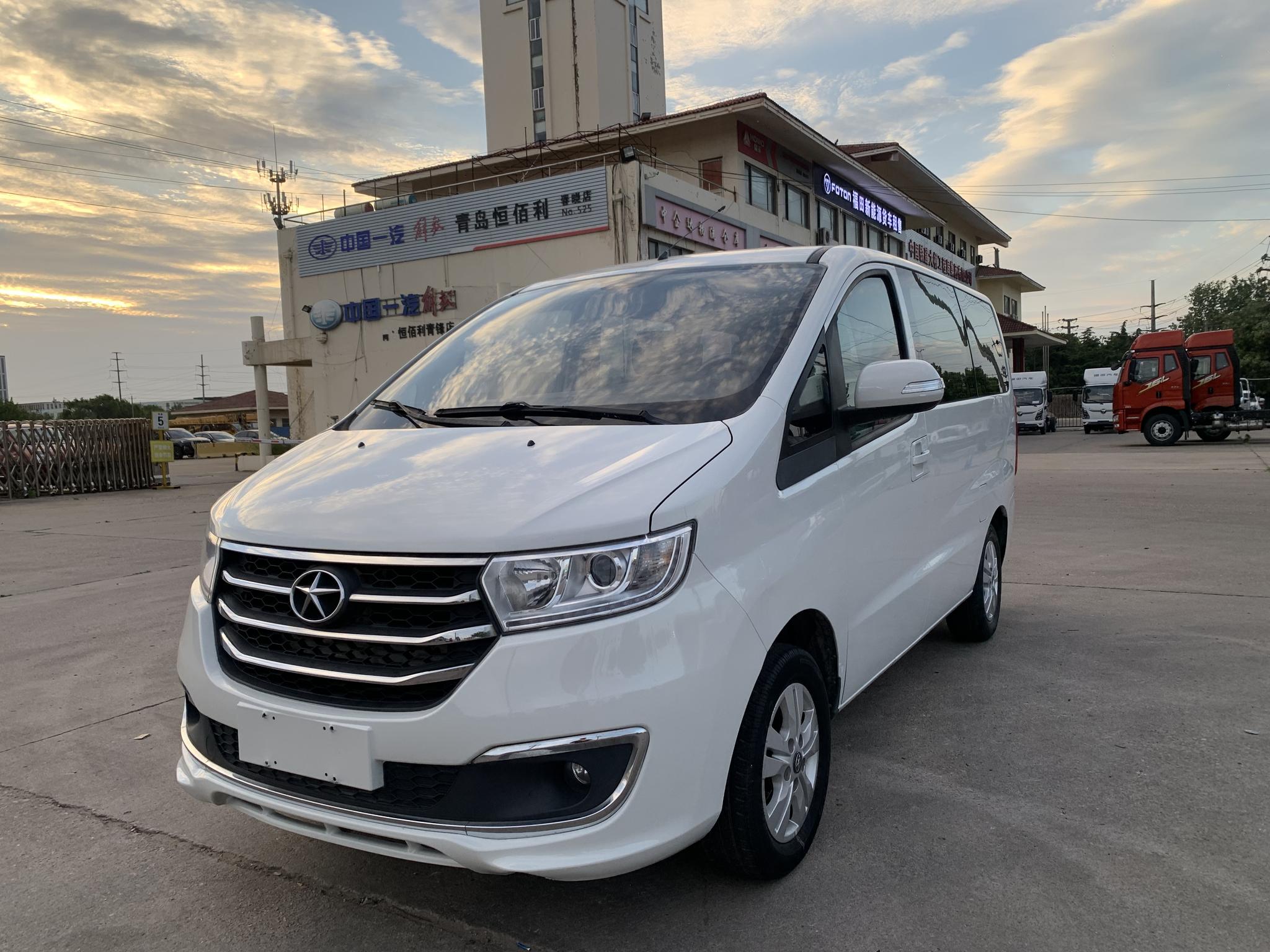 JAC Refine Refine M3