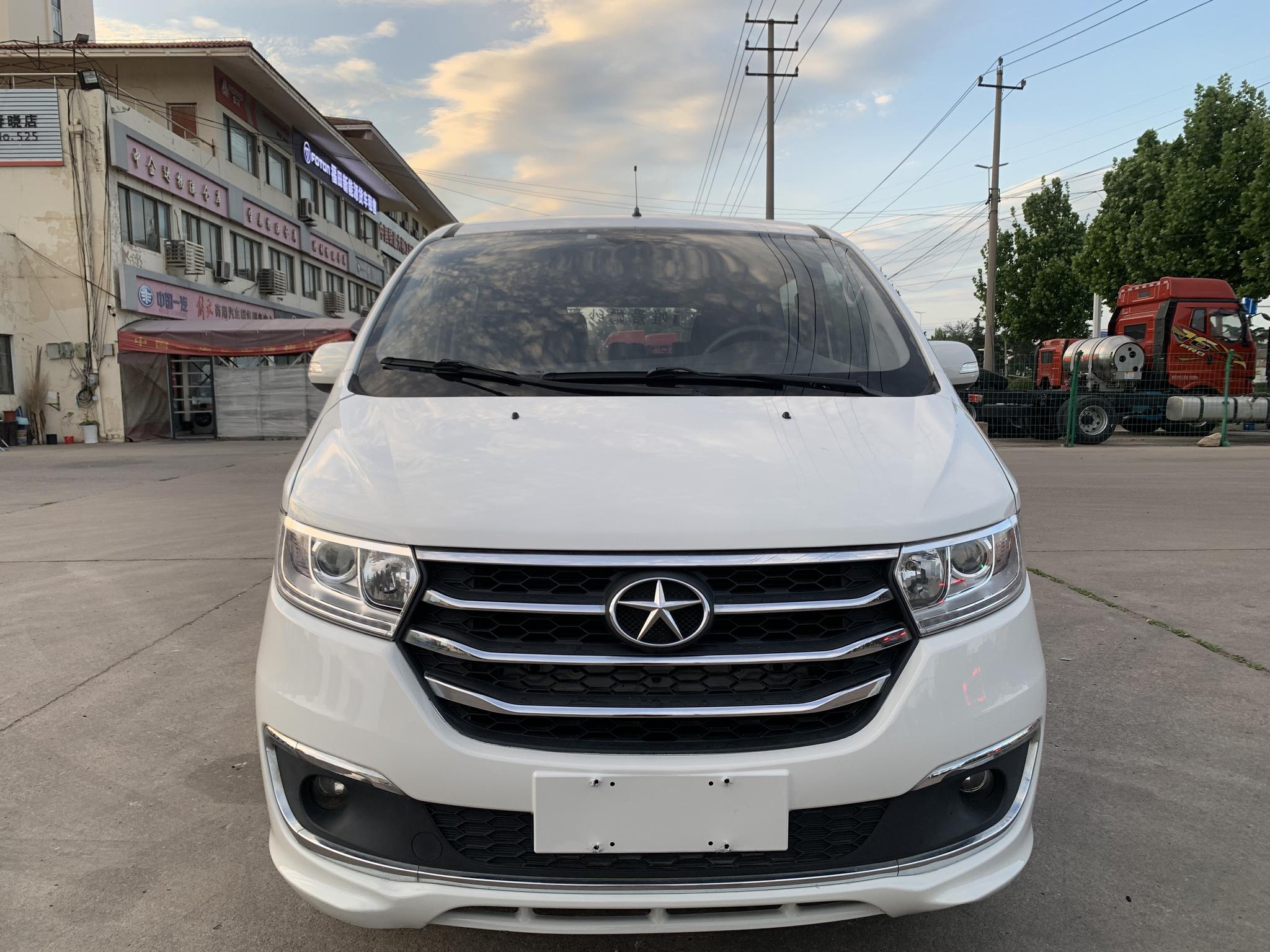 JAC Refine Refine M3
