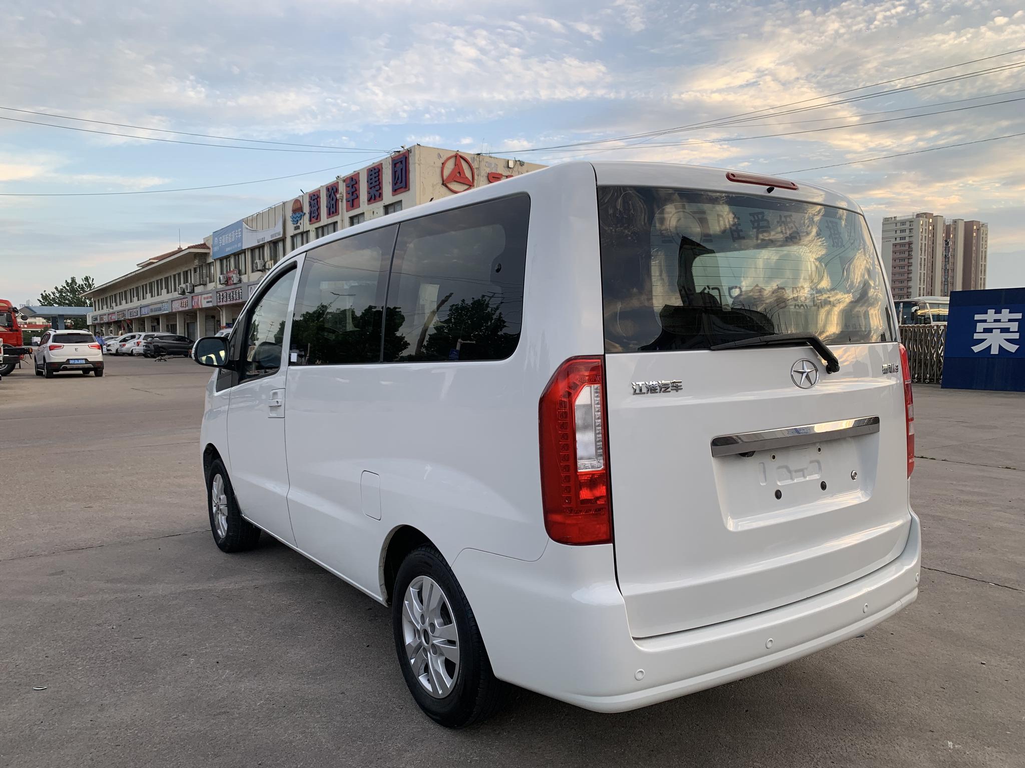 JAC Refine Refine M3