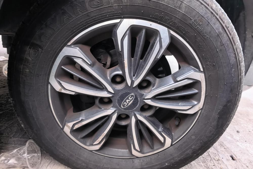 JAC Refine Refine M3