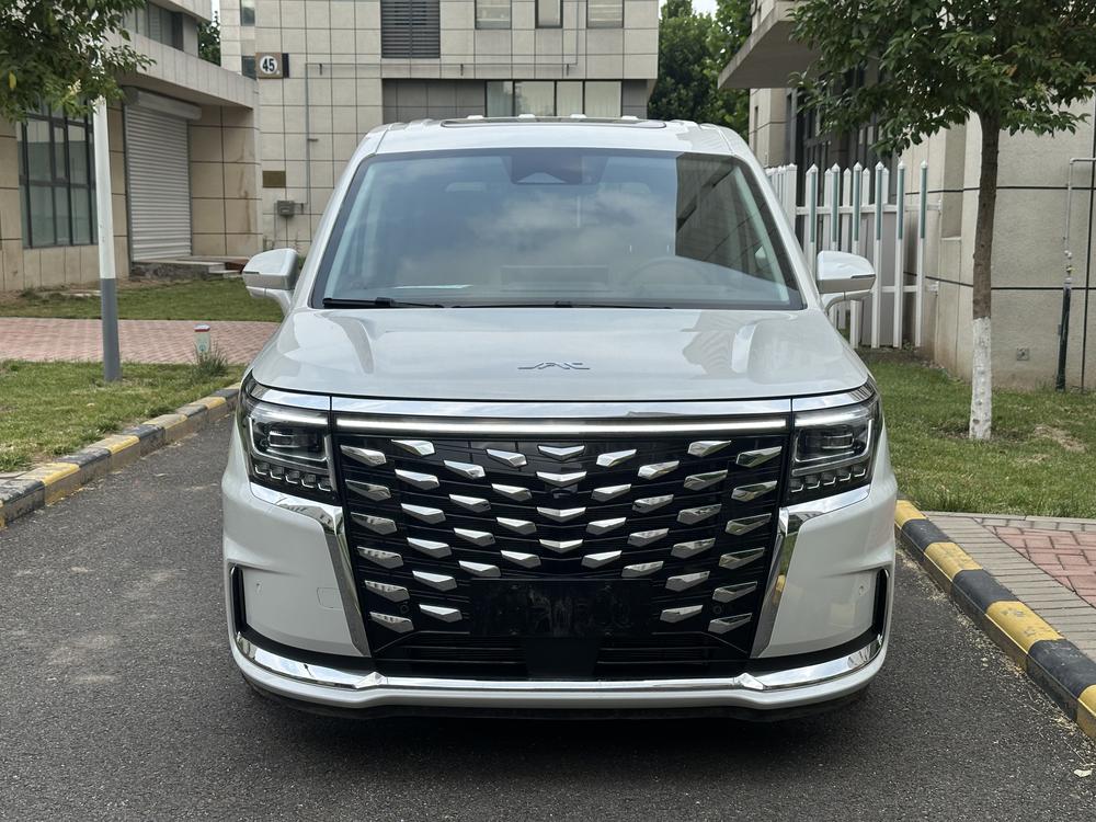 JAC Refine Refine RF8 PHEV
