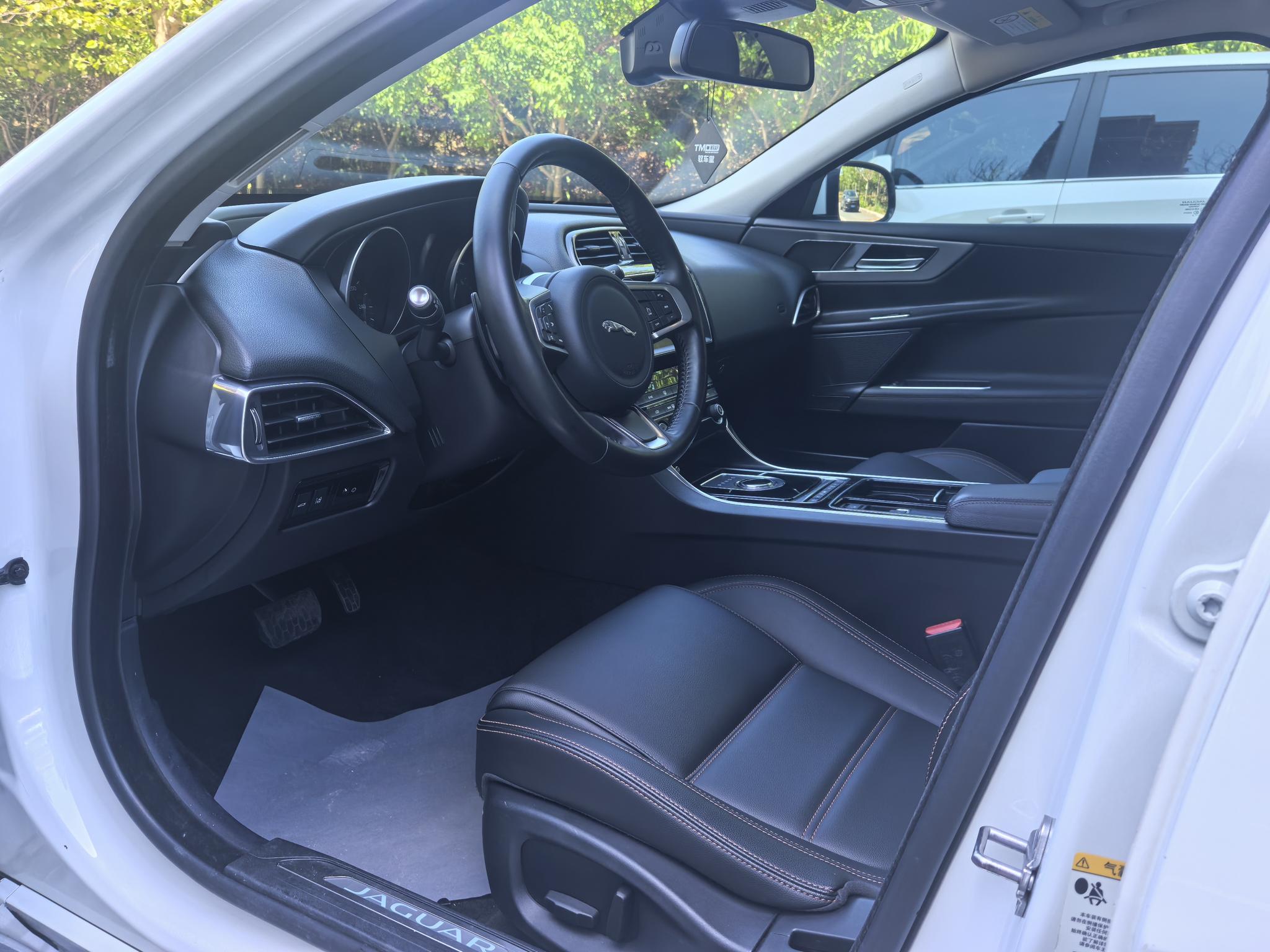 Jaguar Jaguar XEL