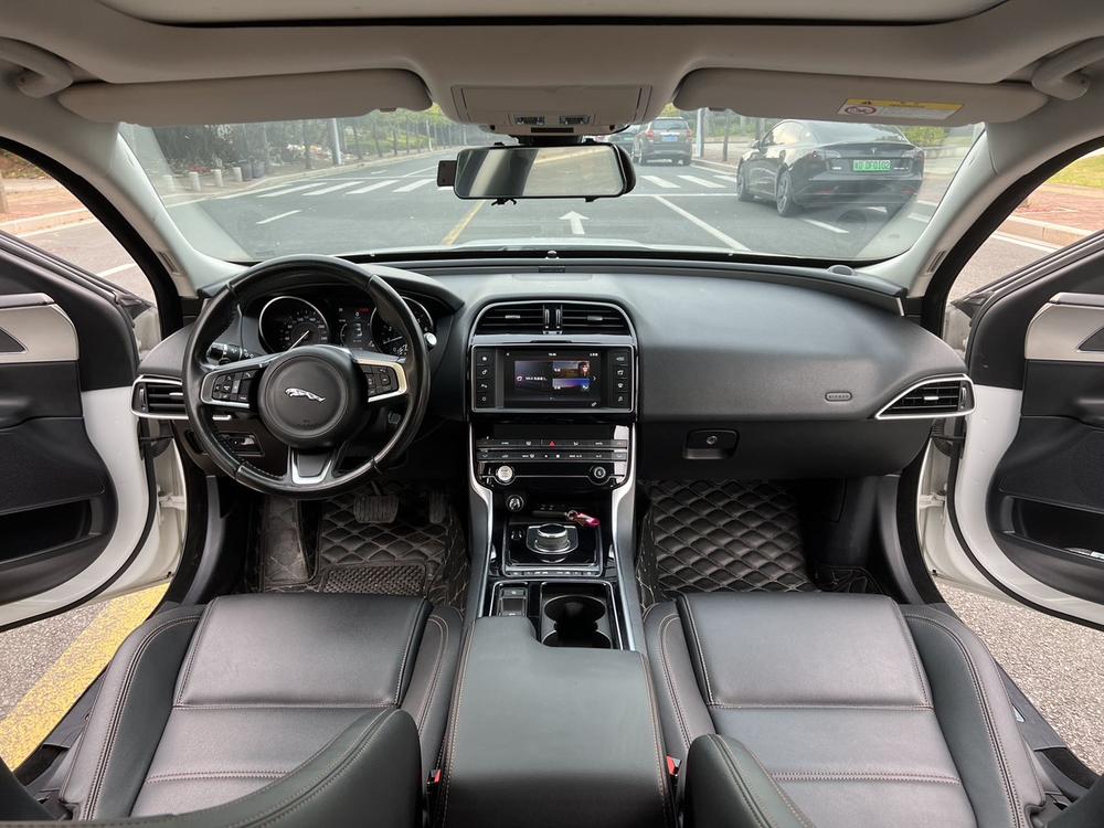 Jaguar Jaguar XEL