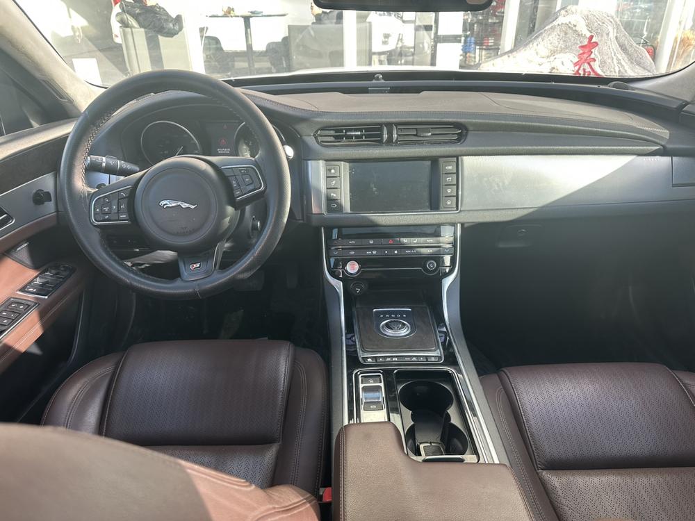 Jaguar Jaguar XFL