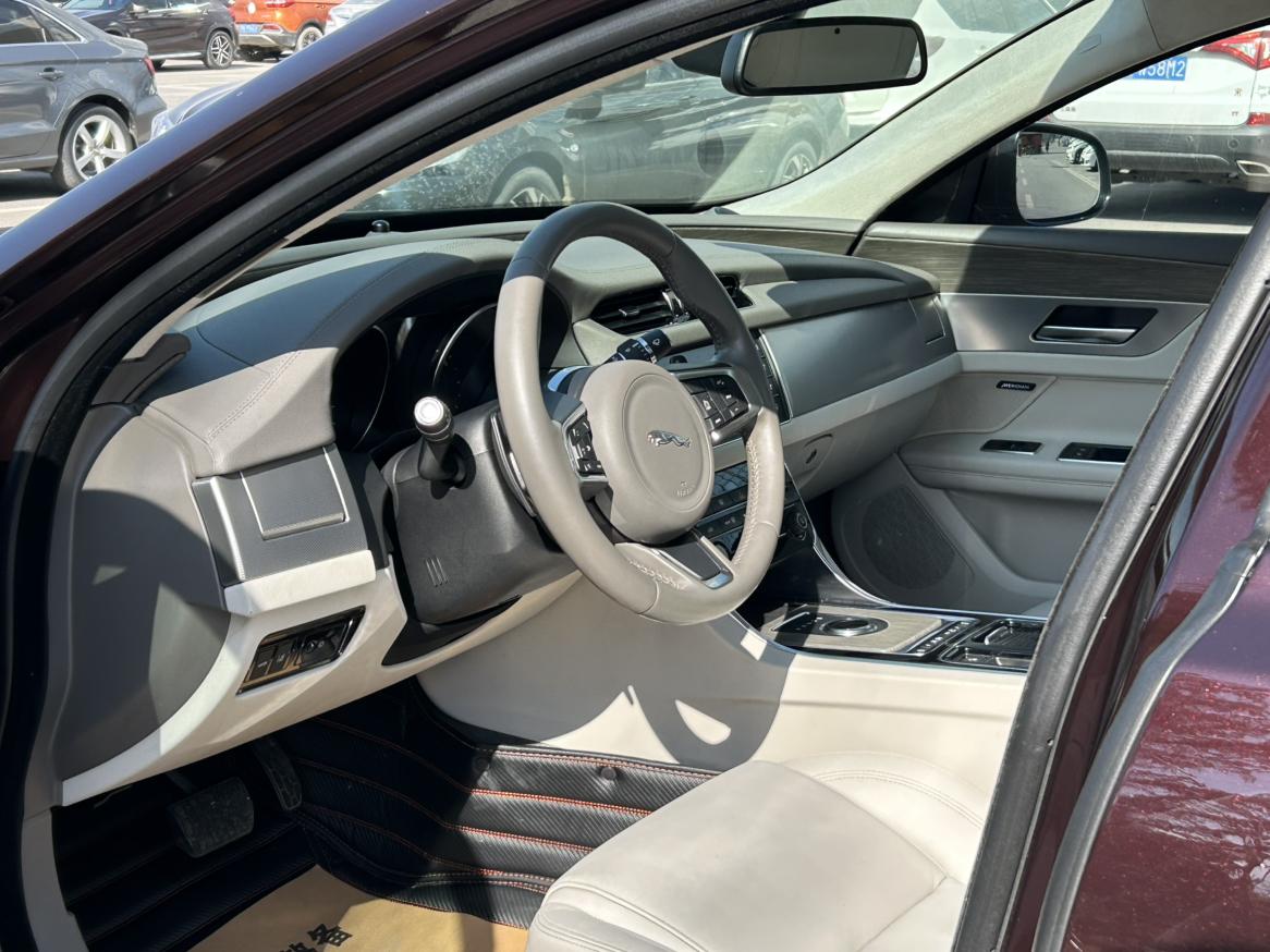 Jaguar Jaguar XFL