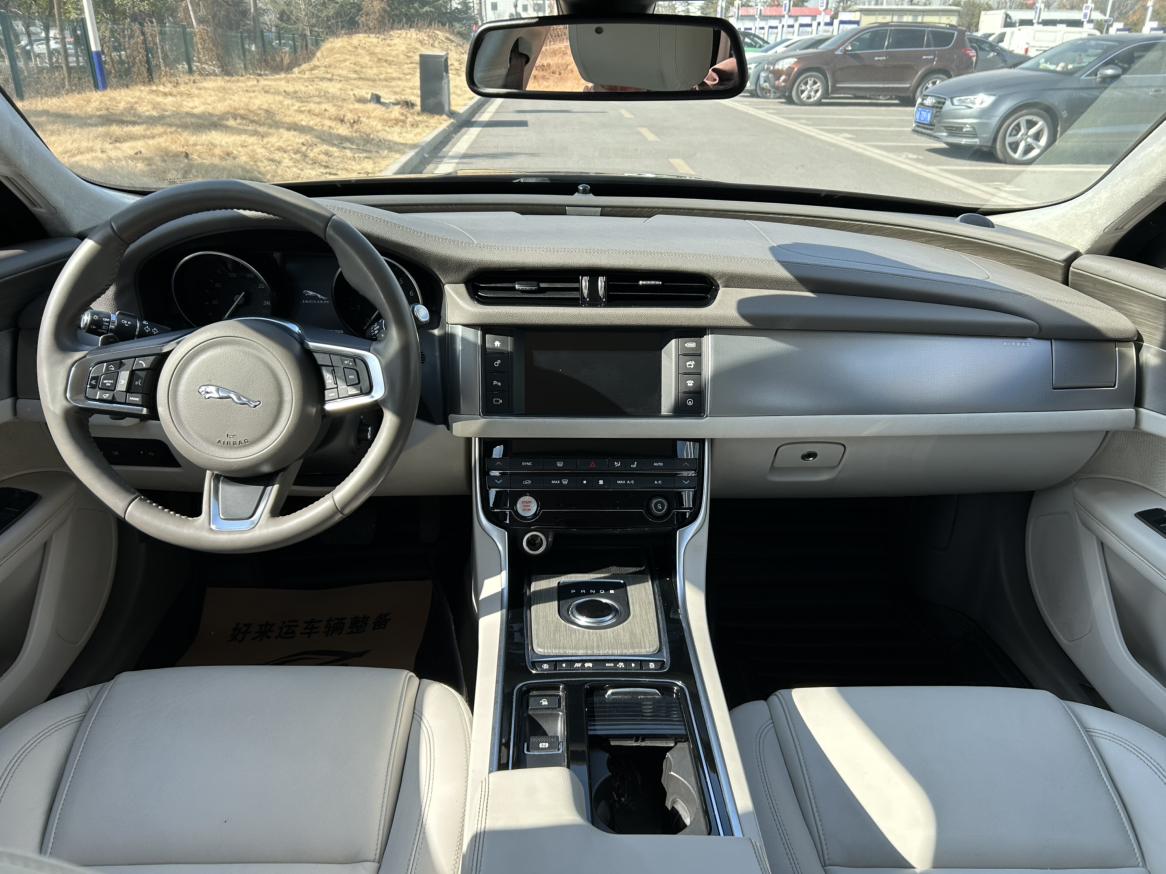 Jaguar Jaguar XFL