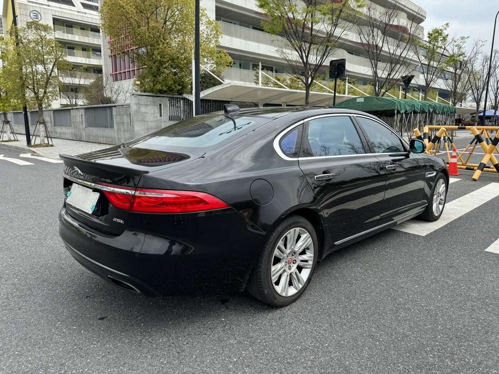 Jaguar Jaguar XFL