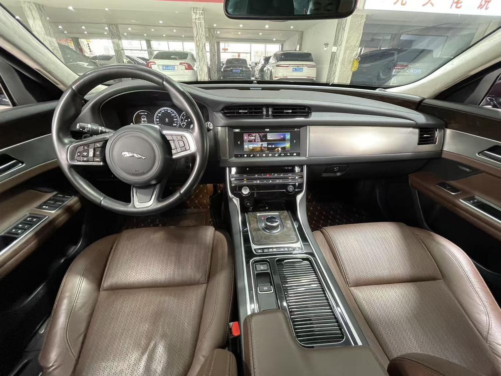 Jaguar Jaguar XFL