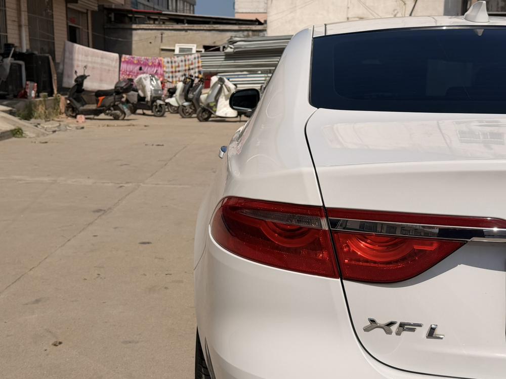 Jaguar Jaguar XFL