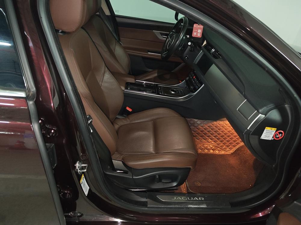Jaguar Jaguar XFL