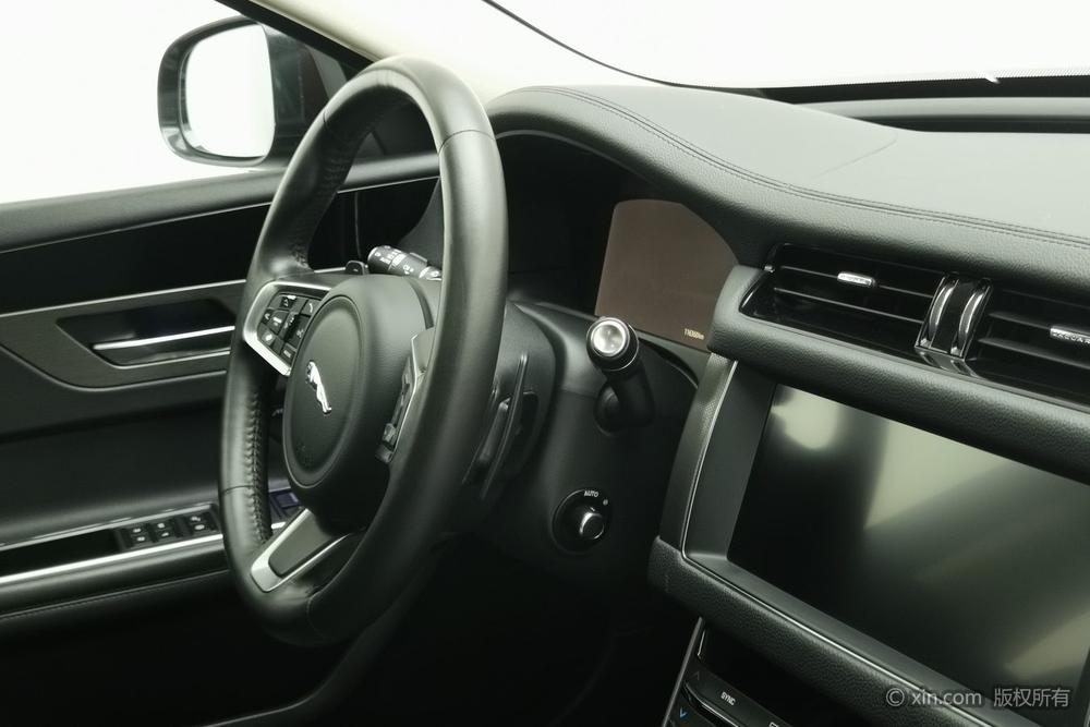 Jaguar Jaguar XFL