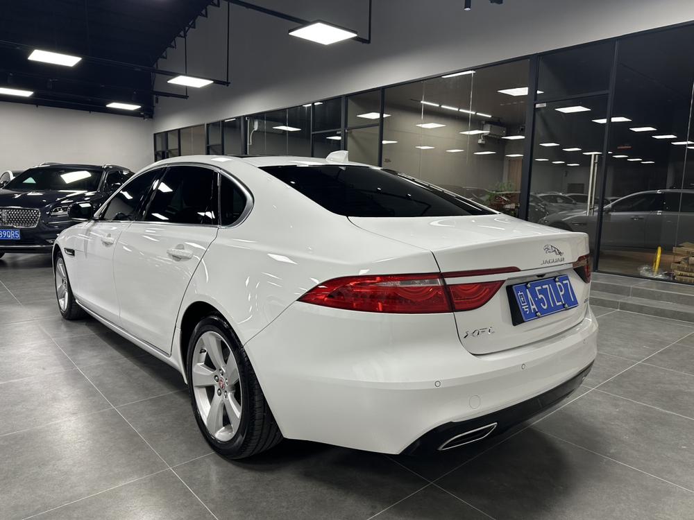 Jaguar Jaguar XFL